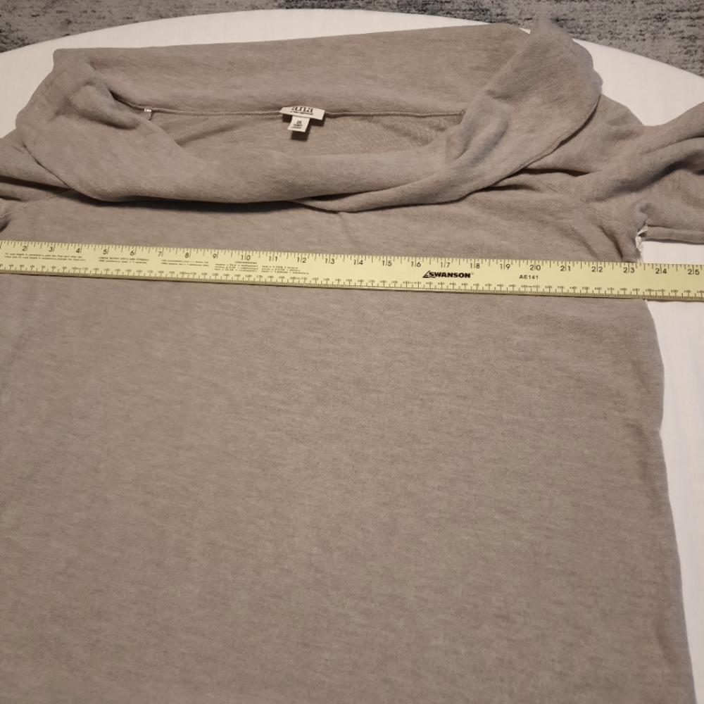 Off-Shoulder Sweater - Picture 8 of 13